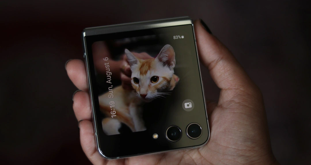 نمایشگر بیرونی Galaxy Z Flip 5