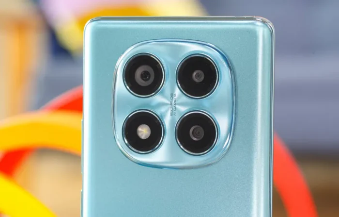 Xiaomi Redmi Note 14 Pro 4G دوربین از نزدیک رنگ سبز و آبی