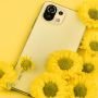 شیائومی Mi 11 Lite 5G زرد با پسزمینه گلهای زرد