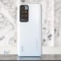 شیائومی Redmi 10 از پشت روی میز