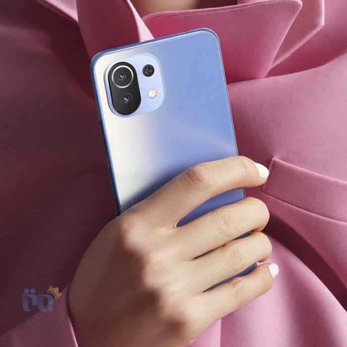 شیائومی 11 Lite 5G NE آبی در دست