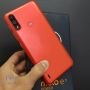 موتورولا Moto E7i Power قرمز در دست