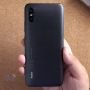 شیائومی Redmi 9i مشکی در دست
