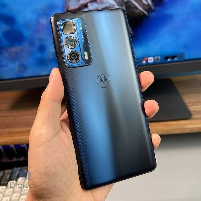 Motorola Edge 20 Pro در رنگ Midnight Blue
