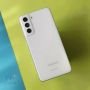 عکسی از رنگ سفید Galaxy S21 FE 5G