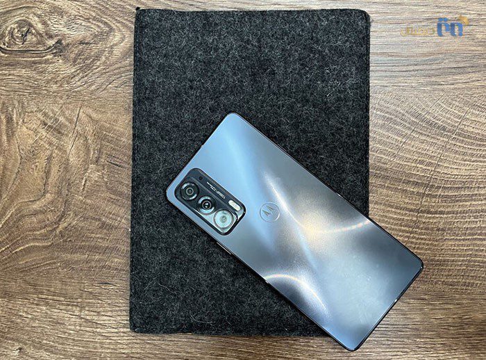 بررسی موتورولا Edge 20 Pro از نظر طراحی