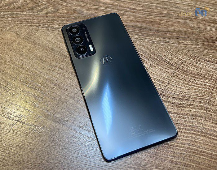 بررسی Motorola Edge 20 Pro از نظر باتری