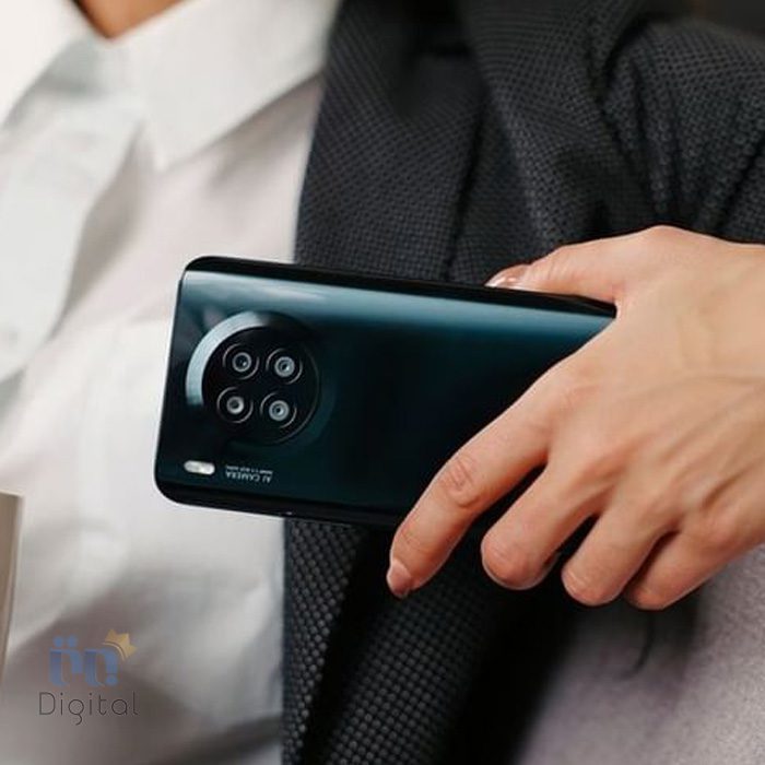 مدل مشکی‌رنگ گوشی 50 Lite آنر