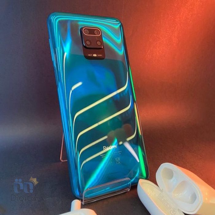 عکسی از رنگ آبی گوشی