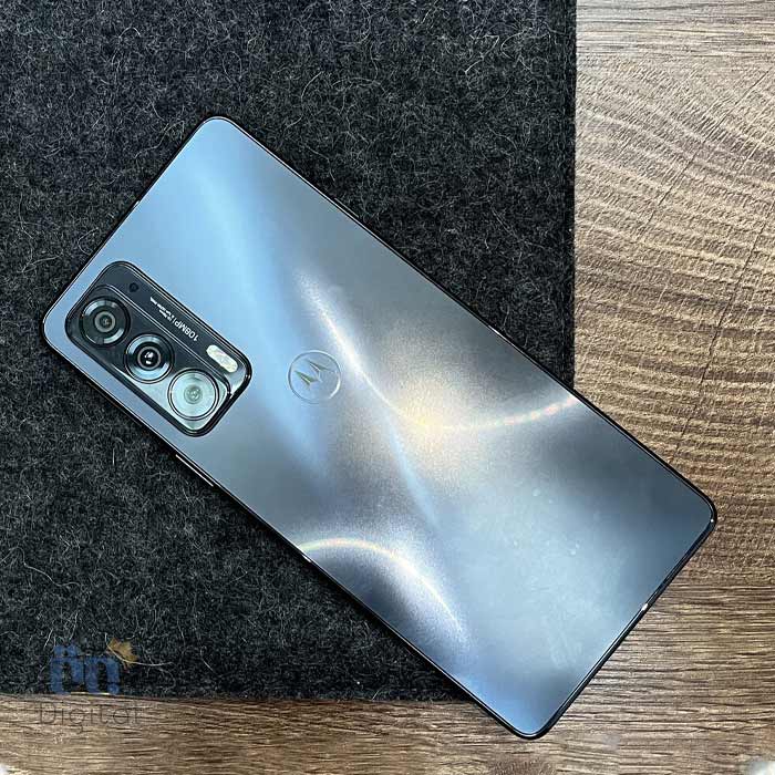آنباکسینگ گوشی Motorola اج 20