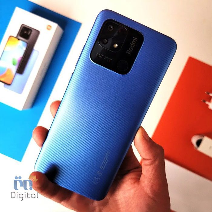 Redmi 10C in Hand