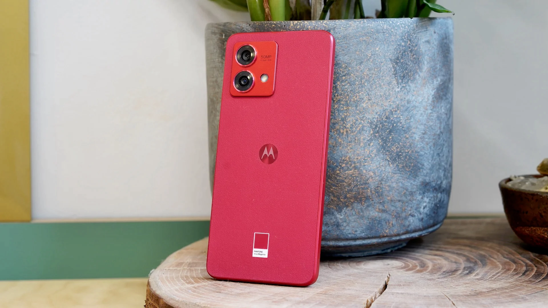 بررسی موتو G84 موتورولا - Motorola Moto G84