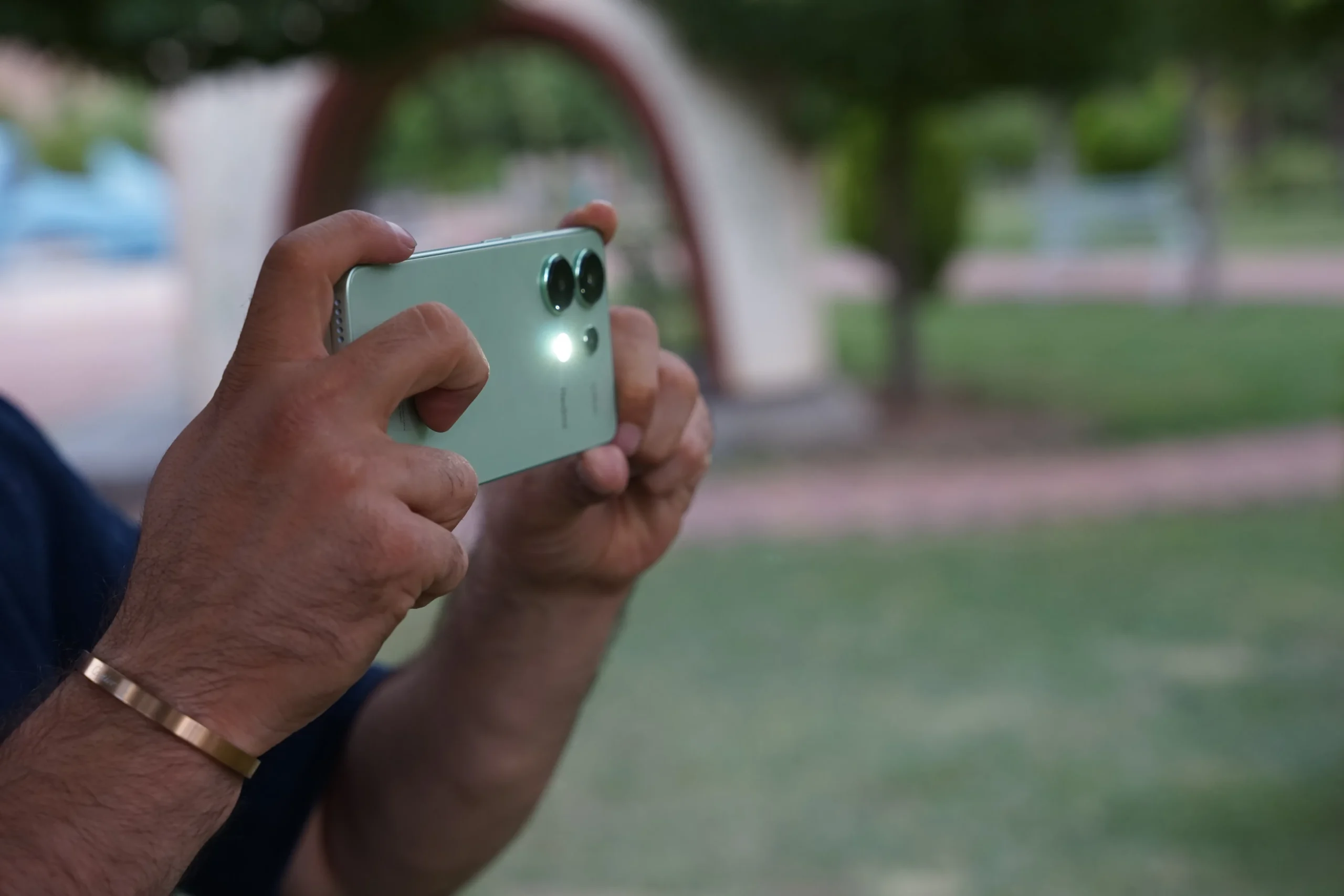 عکاسی با گوشی شیائومی ردمی نوت ۱۳ نسخه 4G و رنگ سبز از طبیعت