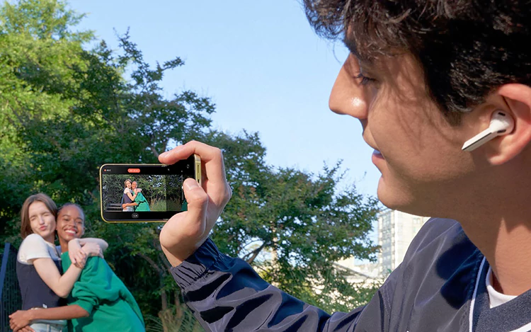 تصویری از گوشی Galaxy Z Flip 6