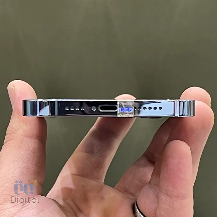 گوشی موبایل اپل مدل iPhone 13 promax zaa دو سیم کارت حافظه 256- نمای لبه پایین