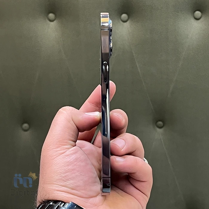 گوشی موبایل اپل مدل iPhone 12 Pro Max ZAA گارکرده - نمای راست