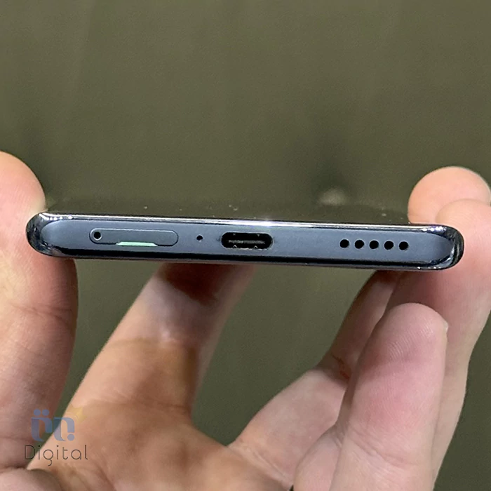 لبه پایین Honor X9b 5G کارکرده
