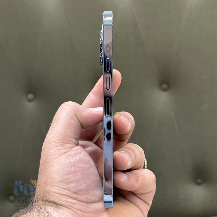 نمای لبه کناری گوشی کارکرده iPhone 13 Pro Max ZAA