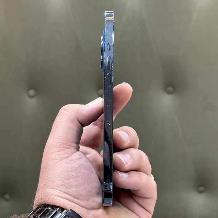 نمای کناری گوشی کارکرده iPhone 12 Pro Max ZAA با حافظه 256GB