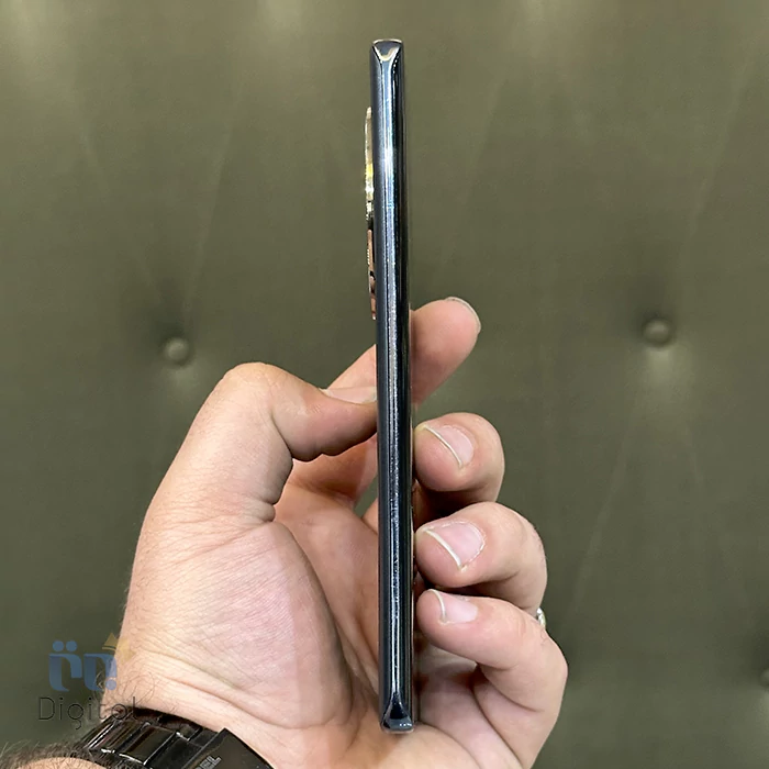 لبه کناری گوشی کارکرده Honor X9b 5G با حافظه 256 گیگابایت