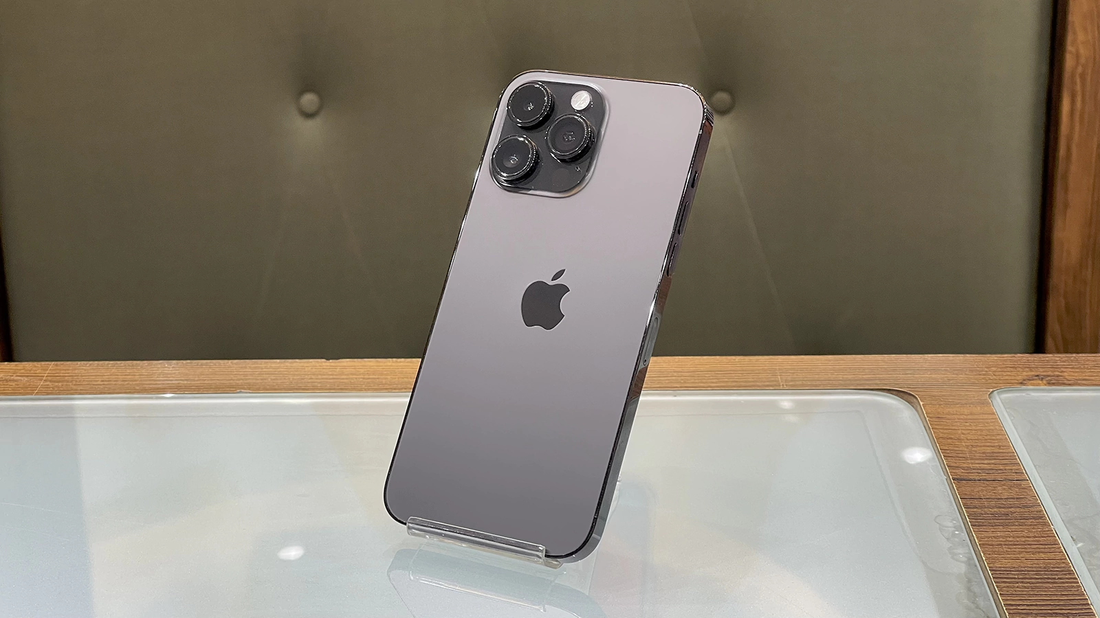 گوشی موبایل اپل مدل iPhone 14 Pro Max ZAA دو سیم کارت حافظه ۲۵۶ گیگابایت – در حد نو