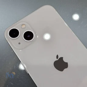 گوشی موبایل اپل مدل iPhone 13 CH/A دو سیم کارت حافظه ۱۲۸ گیگابایت – در حد صفر | نمای پشت و دوربین