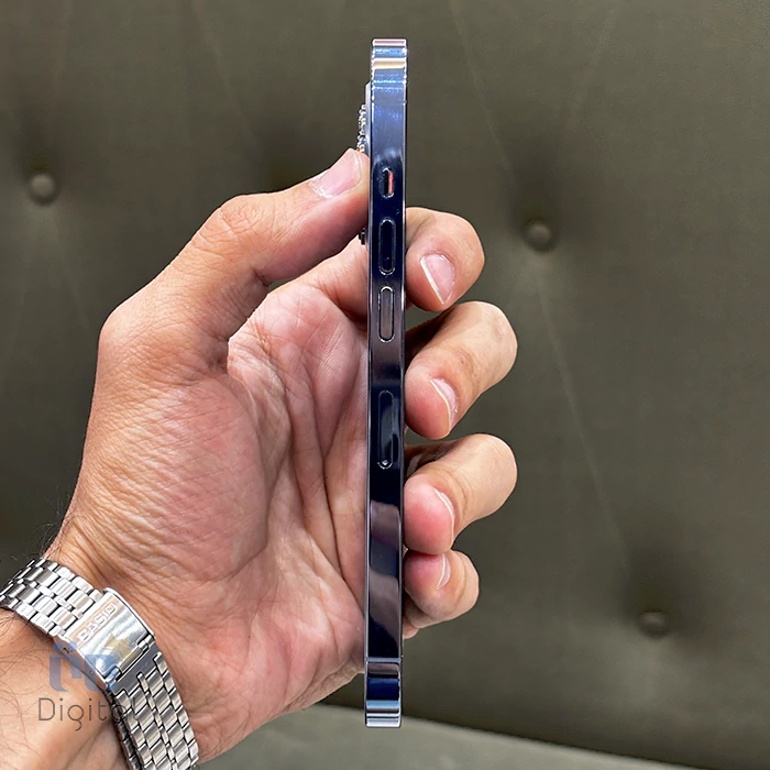 گوشی موبایل اپل مدل iPhone 13 Pro ZAA دو سیم کارت حافظه ۱۲۸ گیگابایت – کارکرده | نمای چپ