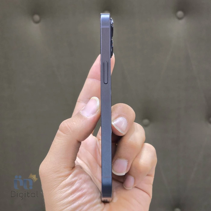 خرید گوشی کارکرده iPhone 13 HN/A تک سیم کارت حافظه ۱۲۸ گیگابایت - نمای کناره راست