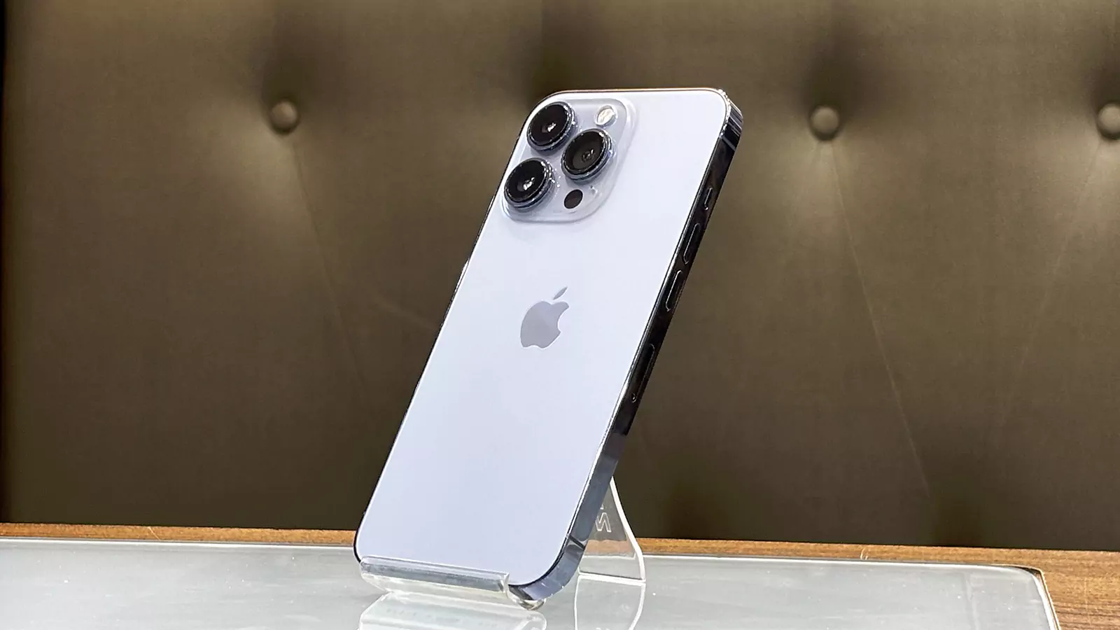 گوشی موبایل اپل مدل iPhone 13 Pro ZAA دو سیم کارت حافظه ۱۲۸ گیگابایت – کارکرده