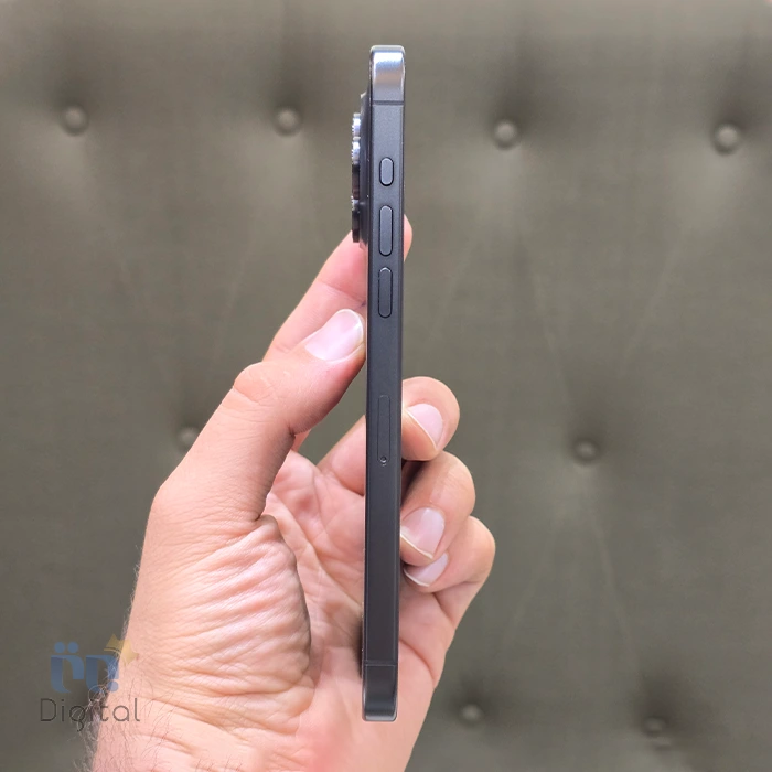 گوشی موبایل اپل مدل iPhone 15 pro max دو سیم کارت حافظه 256 گیگابایت – کارکرده | نمای لبه چپ