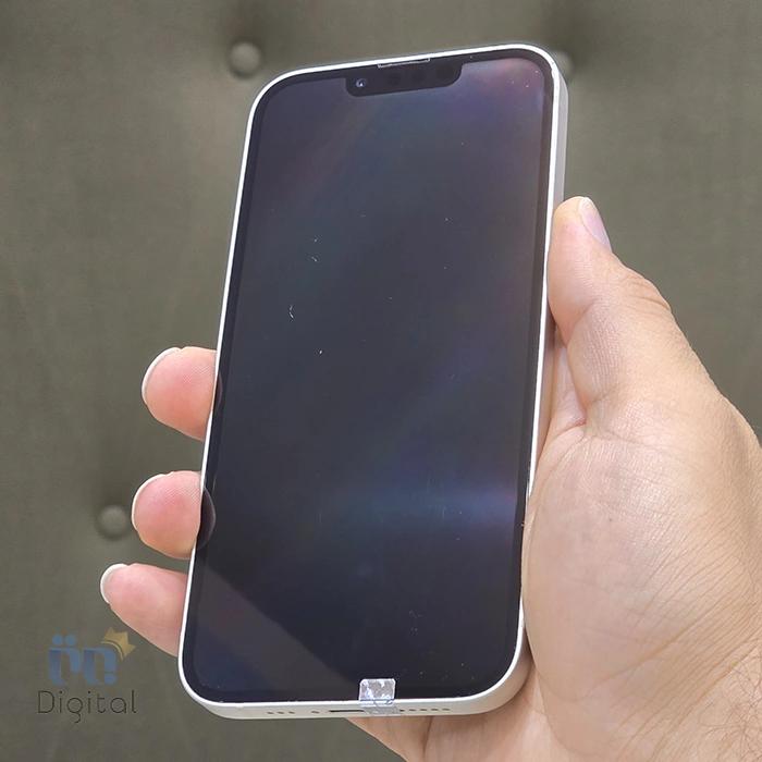 نمای روبرویی گوشی کارکرده iPhone 13 CHA