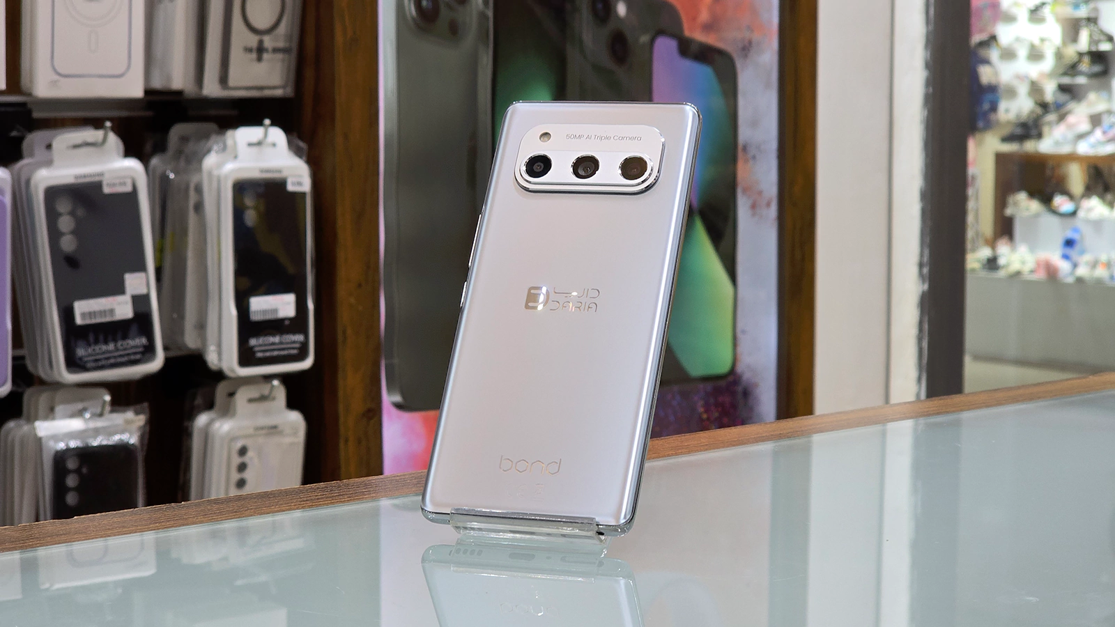 گوشی موبایل داریا مدل Daria Bond I 5G دو سیم کارت حافظه ۲۵۶ گیگابایت با رم ۸ گیگابایت – کارکرده– کارکرده