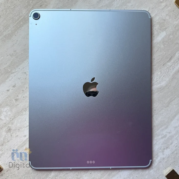 پشت iPad Air 13 2025 Wi-Fi