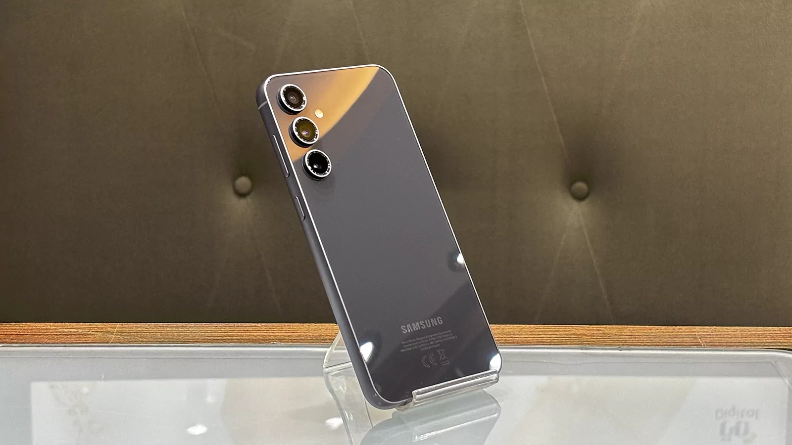 گوشی موبایل سامسونگ مدل گلکسی S23 Fe 5G حافظه ۲۵۶ گیگابایت با رم ۸ گیگابایت – کارکرده