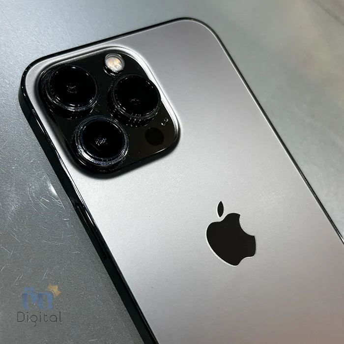 گوشی موبایل اپل مدل iPhone 13 Pro ZDA تک سیم کارت حافظه ۲۵۶ گیگابایت – کارکرده | نمای پشت و دوربین