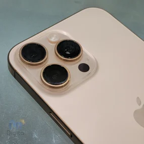 گوشی موبایل اپل مدل iPhone 16 Pro Max ZDA تک سیم کارت حافظه ۲۵۶ گیگابایت – در حد نو |‌نمای پشت و دوربین