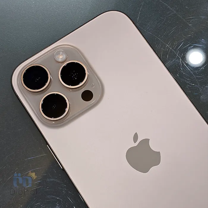 گوشی موبایل اپل مدل iPhone 16 Pro Max ZAA دو سیم کارت حافظه ۲۵۶ گیگابایت – در حد نو |‌نمای پشت و دوربین