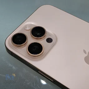 گوشی موبایل اپل مدل iPhone 16 Pro Max ZAA دو سیم کارت حافظه ۲۵۶ گیگابایت – در حد نو |‌ نمای پشت و دوربین