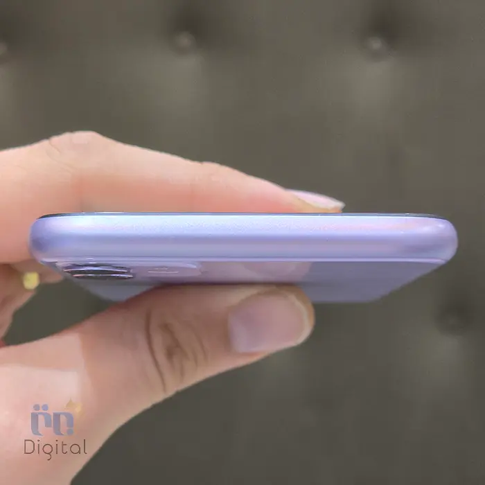 گوشی موبایل اپل مدل iPhone 11 CHA دو سیم کارت حافظه ۱۲۸ گیگابایت – کارکرده | نمای بالا