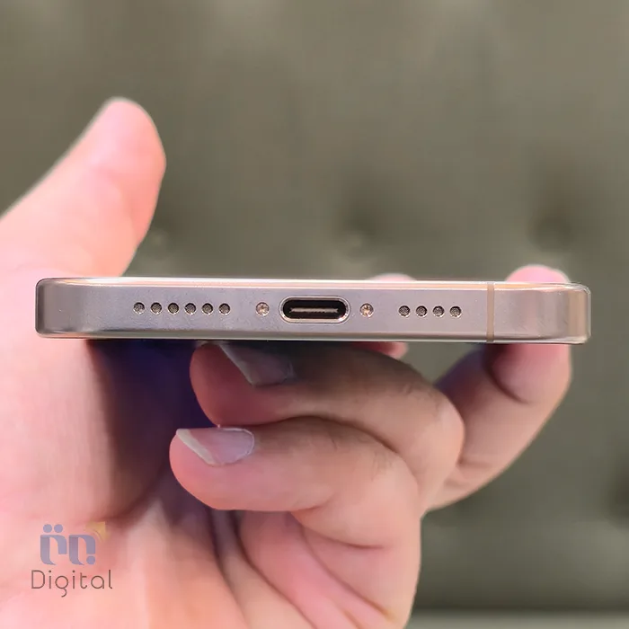 گوشی موبایل اپل مدل iPhone 16 Pro Max ZAA دو سیم کارت حافظه ۲۵۶ گیگابایت – در حد نو |‌ نمای پایین