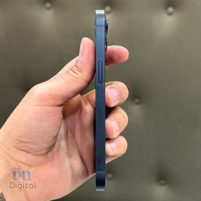 گوشی موبایل اپل مدل iPhone 13 CHA دو سیم کارت حافظه ۱۲۸ گیگابایت – کارکرده | نمای راست
