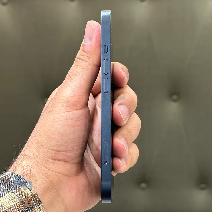 گوشی موبایل اپل مدل iPhone 13 CHA دو سیم کارت حافظه ۱۲۸ گیگابایت – کارکرده | نمای چپ