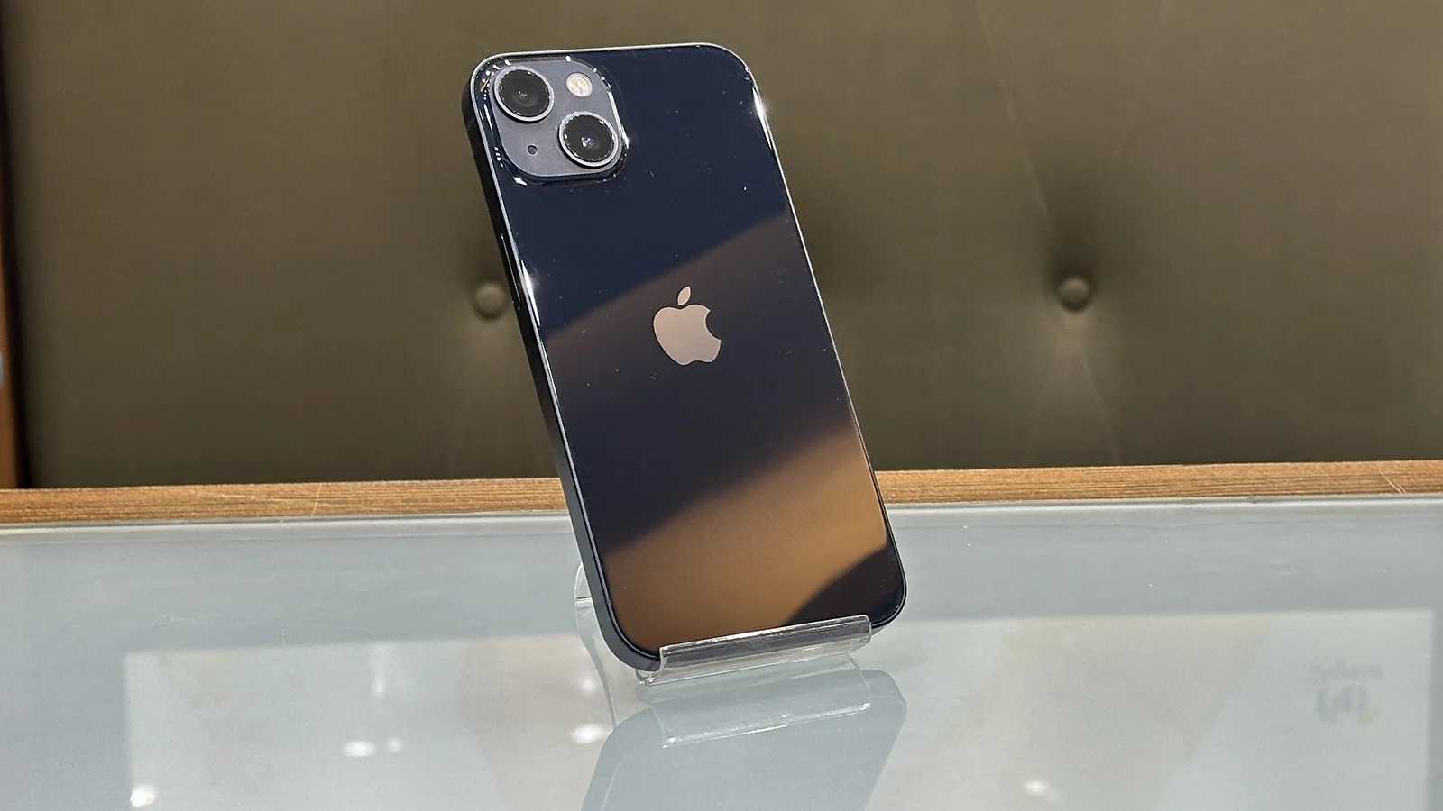 گوشی موبایل اپل مدل iPhone 13 CHA دو سیم کارت حافظه ۱۲۸ گیگابایت – کارکرده