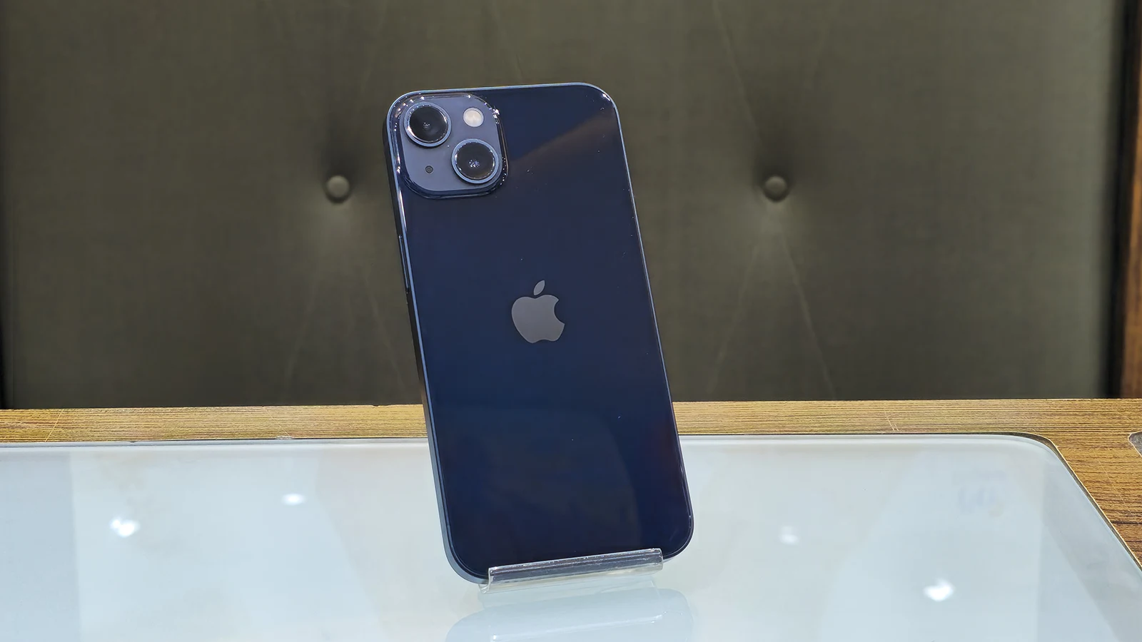 گوشی موبایل اپل مدل iPhone 13 ZAA دو سیم کارت حافظه ۱۲۸ گیگابایت – کارکرده