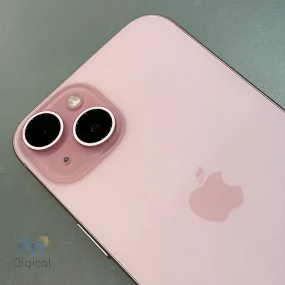گوشی موبایل اپل مدل iPhone 15 CHA دو سیم کارت حافظه ۱۲۸ گیگابایت – کارکرده ‌| نمای پشت و دوربین