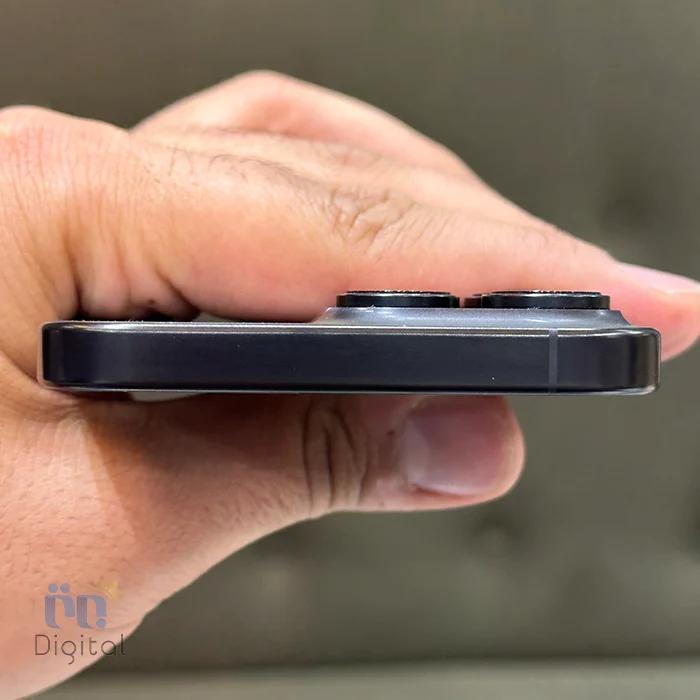 گوشی موبایل اپل مدل iPhone 16 Pro Max ZAA دو سیم کارت حافظه ۲۵۶ گیگابایت –در حد نو | نمای بالا