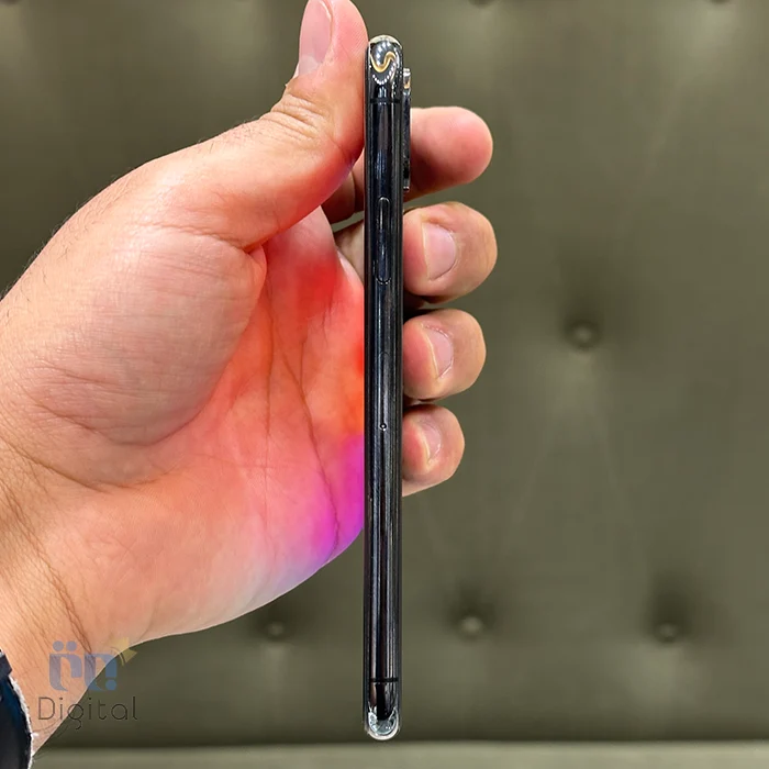 گوشی موبایل اپل مدل iPhone XS LLA تک سیم کارت حافظه ۲۵۶ گیگابایت – کارکرده | نمای راست