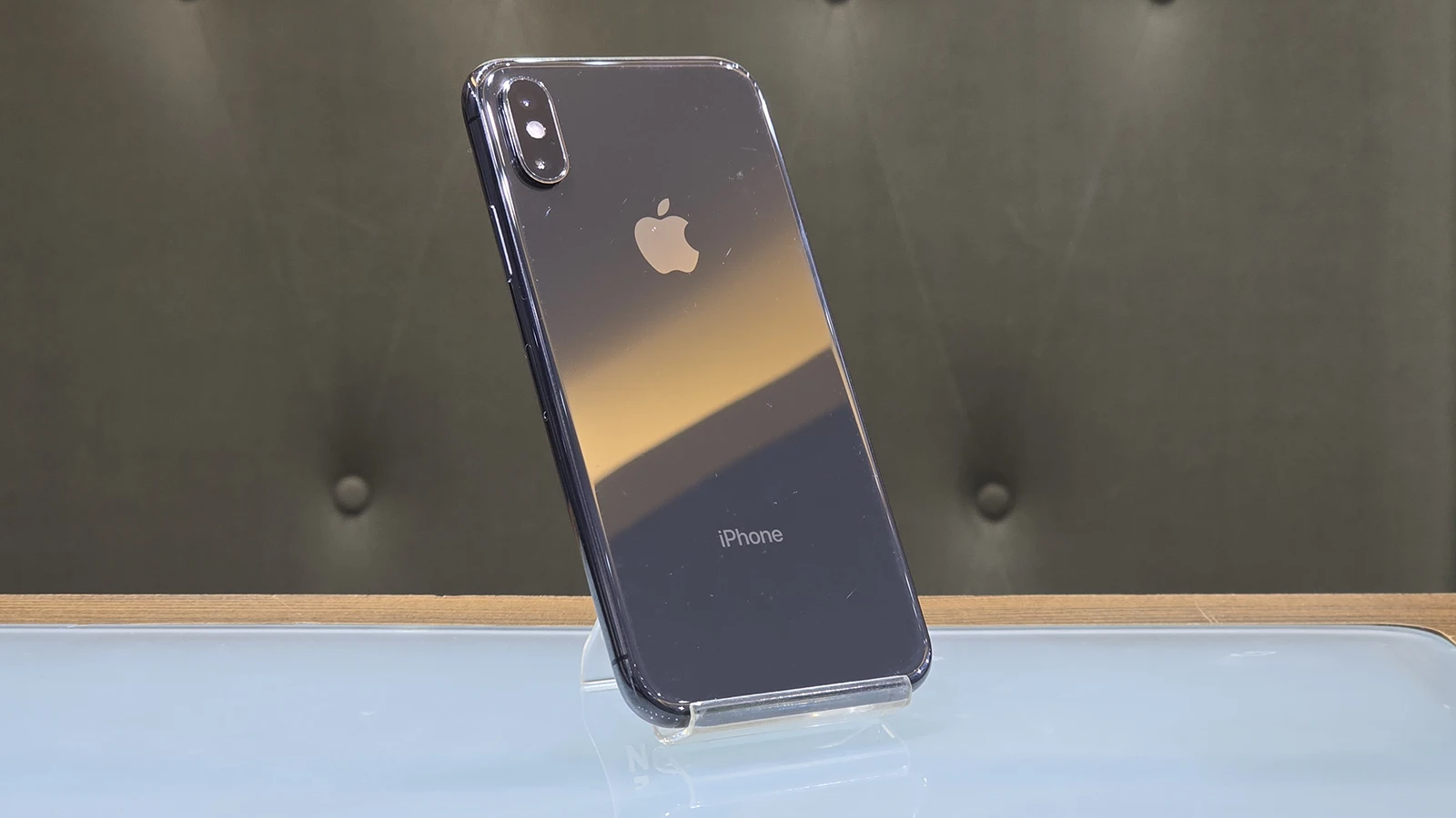 گوشی موبایل اپل مدل iPhone XS JA تک سیم کارت حافظه ۲۵۶ گیگابایت – کارکرده