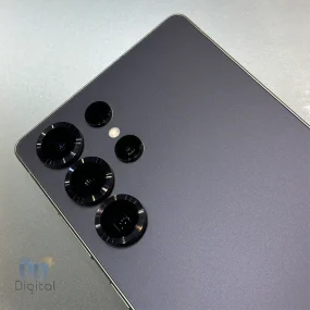 گوشی موبایل سامسونگ مدل گلکسی S25 Ultra 5G حافظه ۲۵۶ گیگابایت با رم ۱۲ گیگابایت – در حد نو | نمای پشت و دوربین