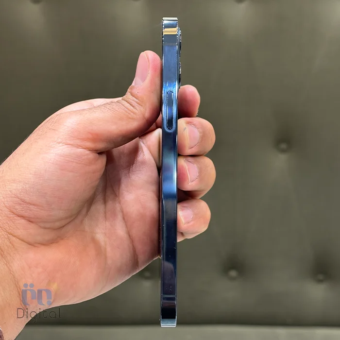 گوشی موبایل اپل مدل iPhone 12 Pro ZAA دو سیم کارت حافظه ۲۵۶ گیگابایت – کارکرده | نمای راست